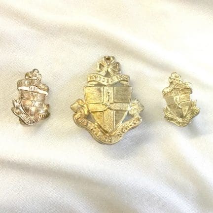 The Kings School Cadet Unit Hat Badge & Collars – Southside Antiques Centre